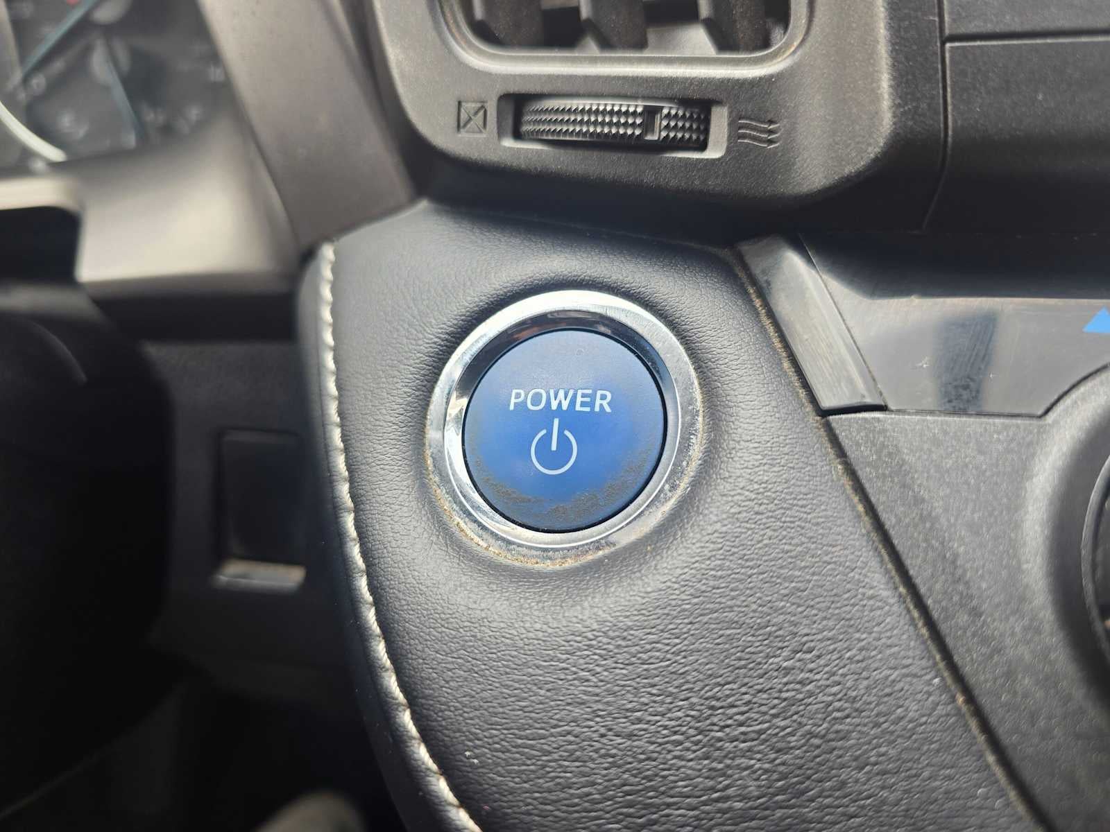 2016 Toyota RAV4 Hybrid XLE