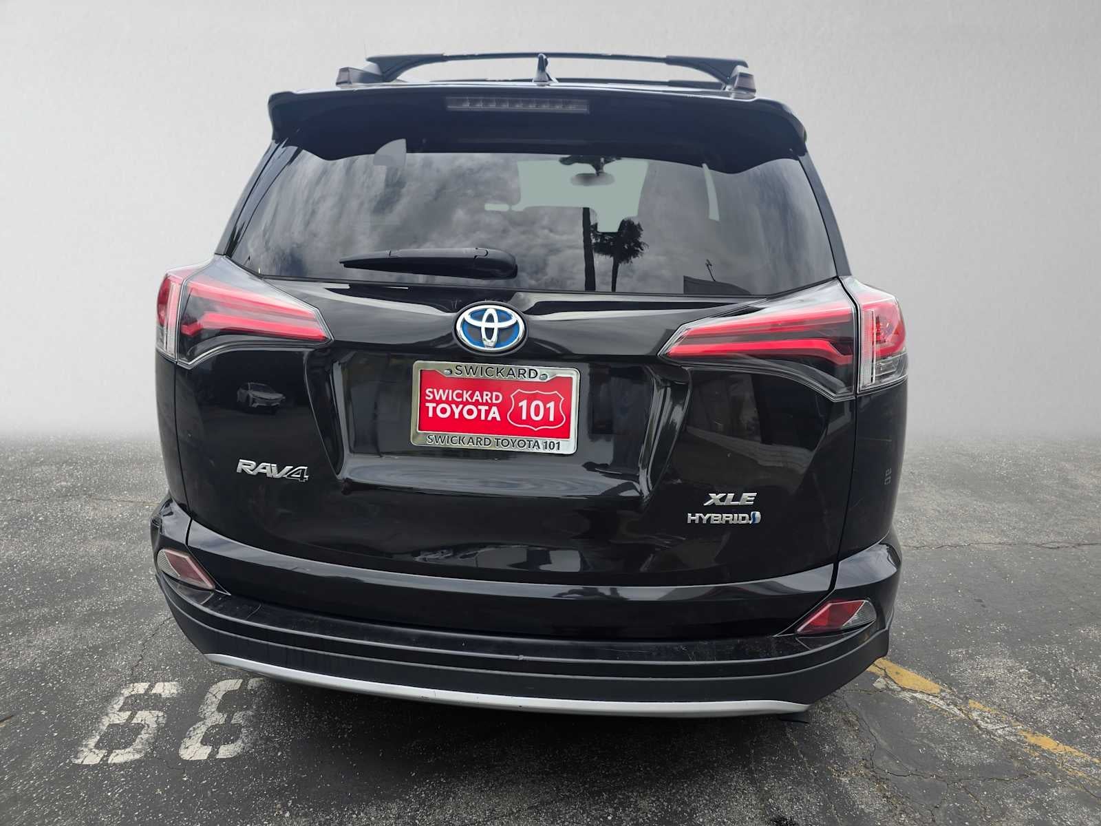 2016 Toyota RAV4 Hybrid XLE