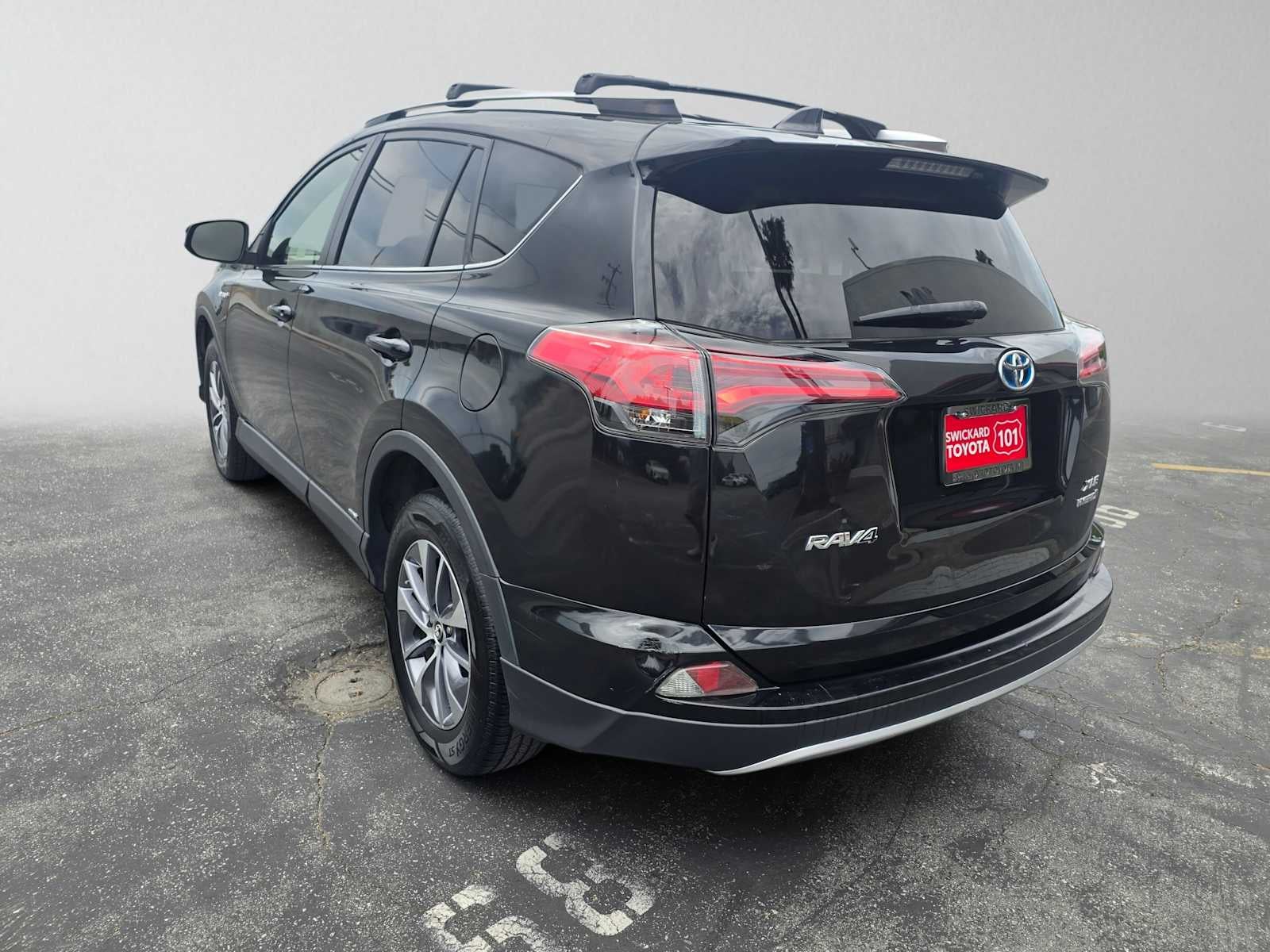 2016 Toyota RAV4 Hybrid XLE