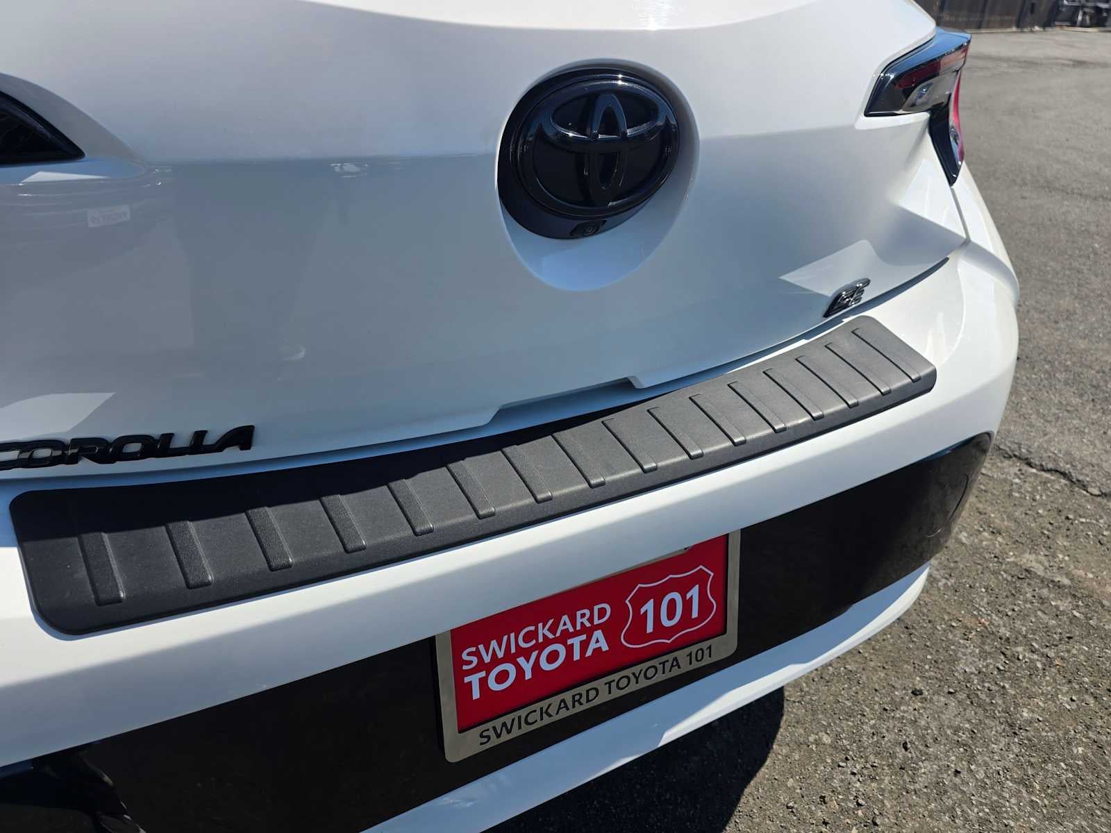 2025 Toyota Corolla Hatchback SE