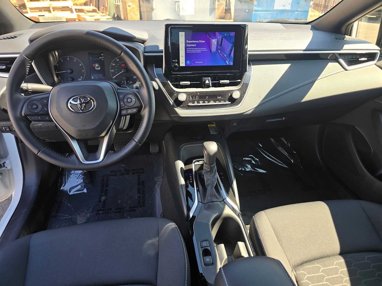 2025 Toyota Corolla Hatchback SE