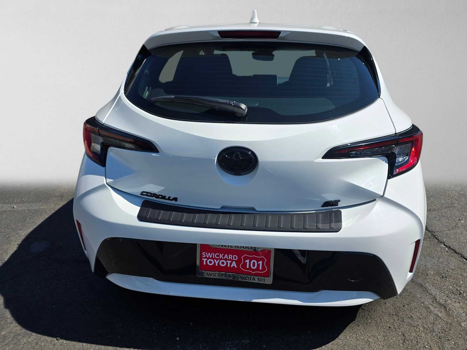 2025 Toyota Corolla Hatchback SE