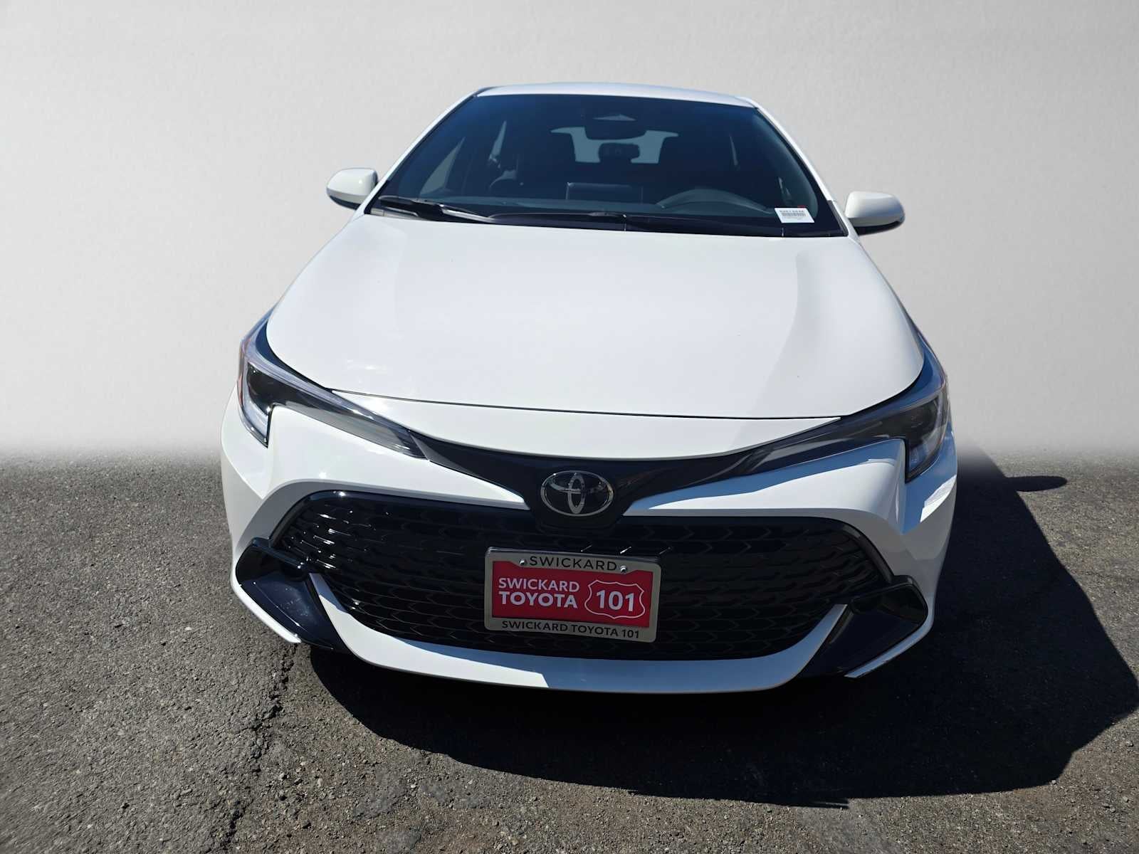 2025 Toyota Corolla Hatchback SE