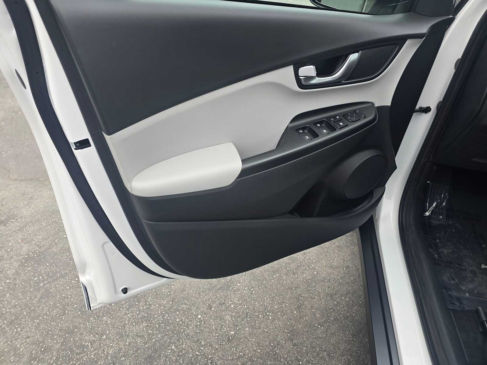 2022 Hyundai Kona Electric SEL