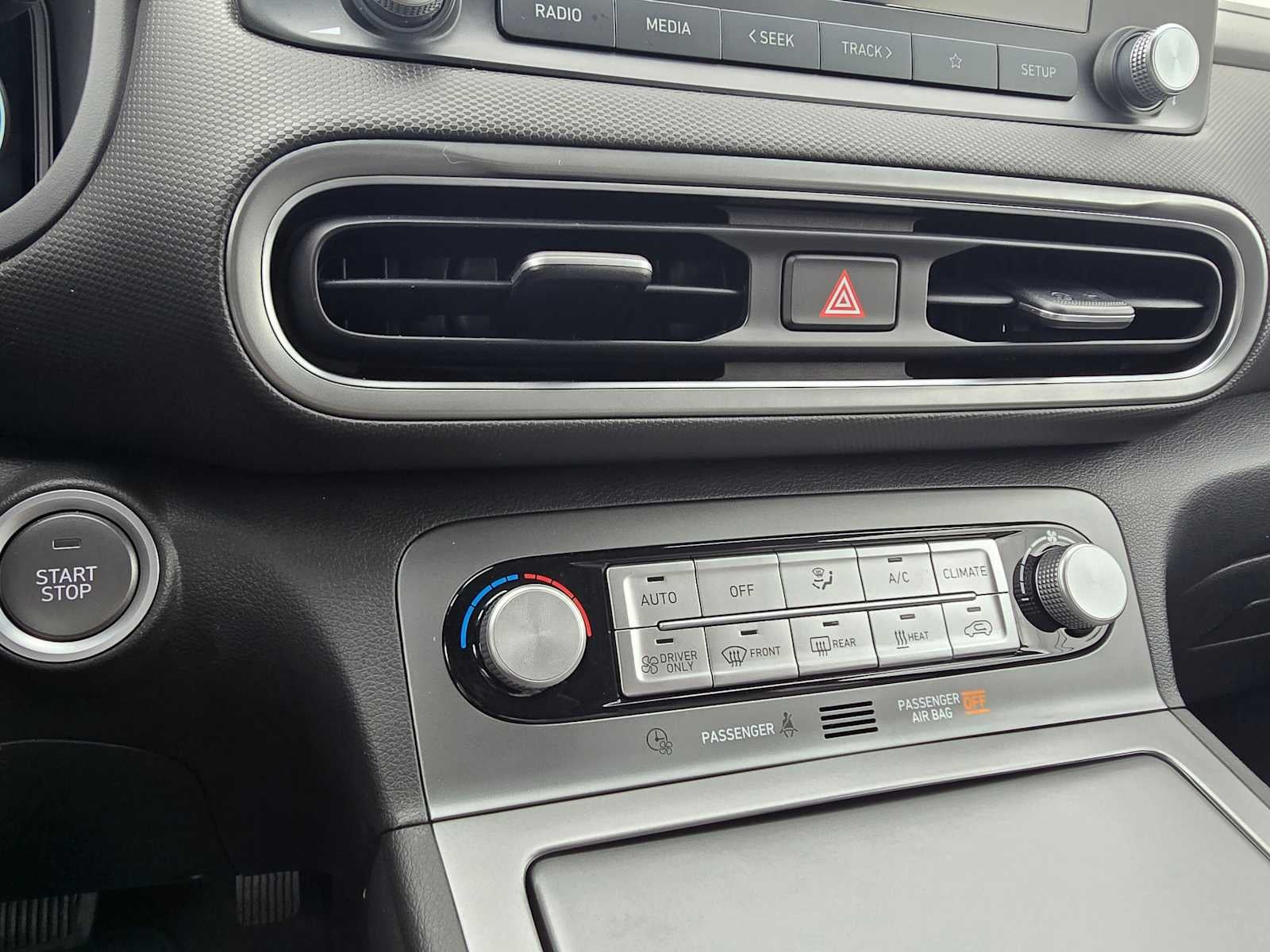 2022 Hyundai Kona Electric SEL