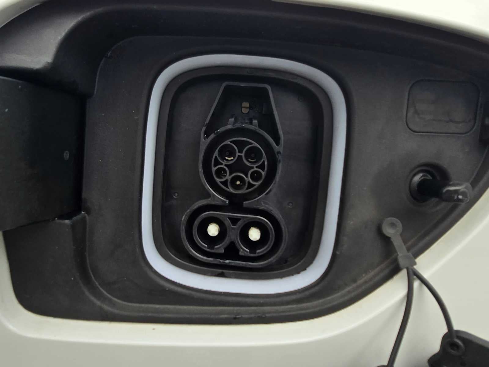 2022 Hyundai Kona Electric SEL