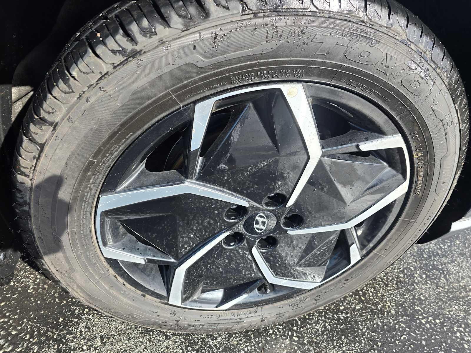 2024 Hyundai IONIQ 5 SEL