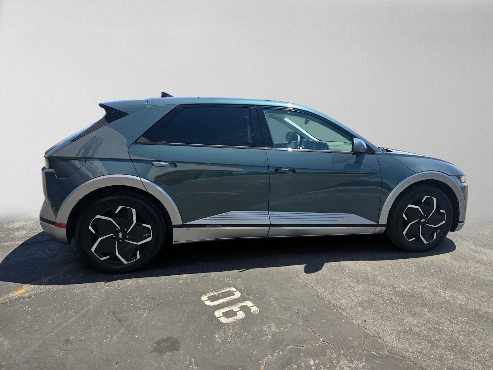 2024 Hyundai IONIQ 5 Limited