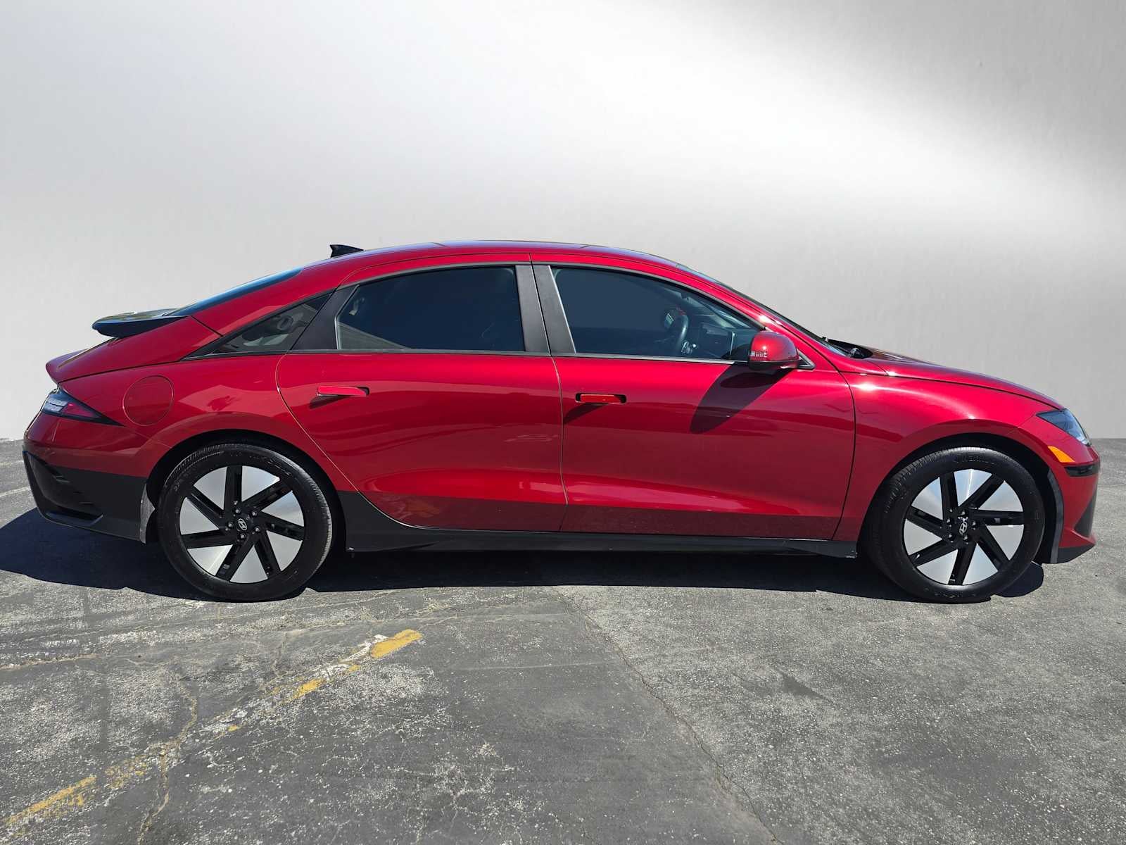Used 2024 Hyundai IONIQ 6 SE with VIN KMHM24AA0RA072698 for sale in Redwood City, CA