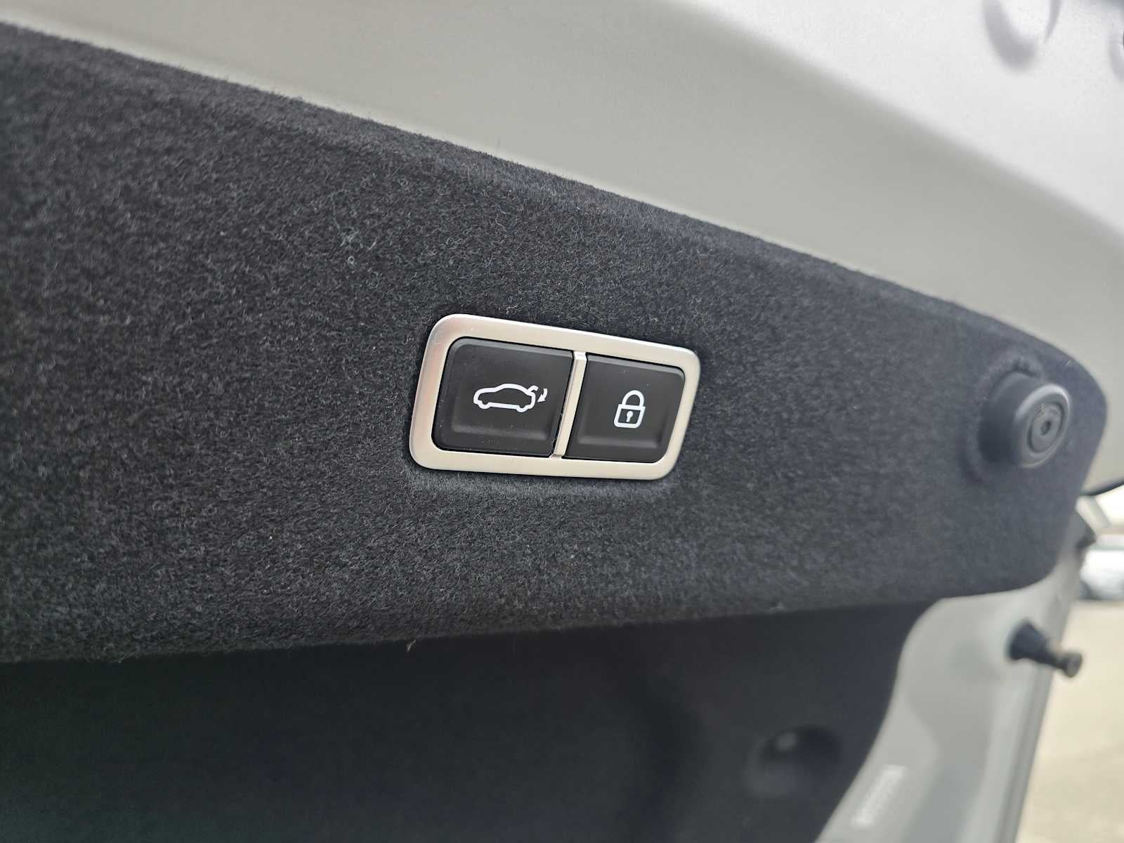 2023 Hyundai IONIQ 6 SE Standard Range