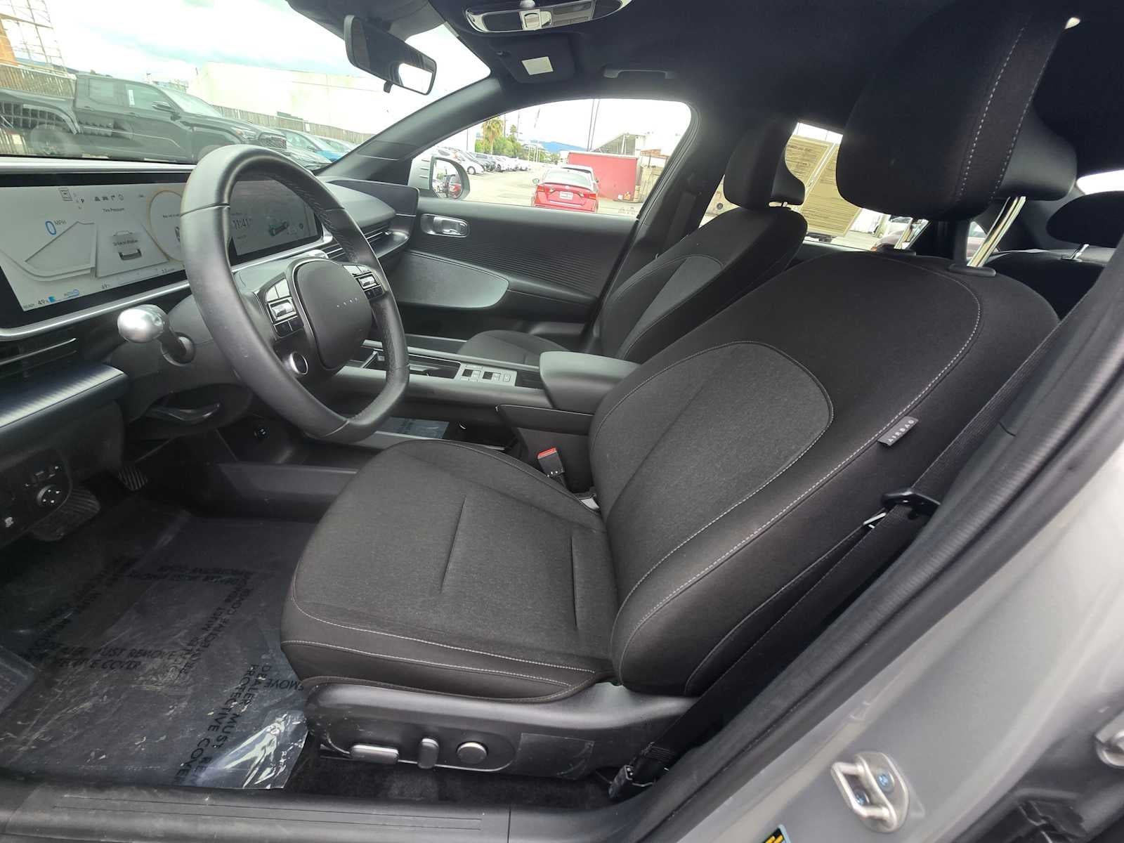 2023 Hyundai IONIQ 6 SE Standard Range
