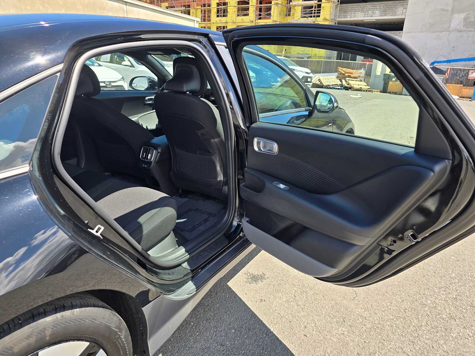 2024 Hyundai IONIQ 6 SE