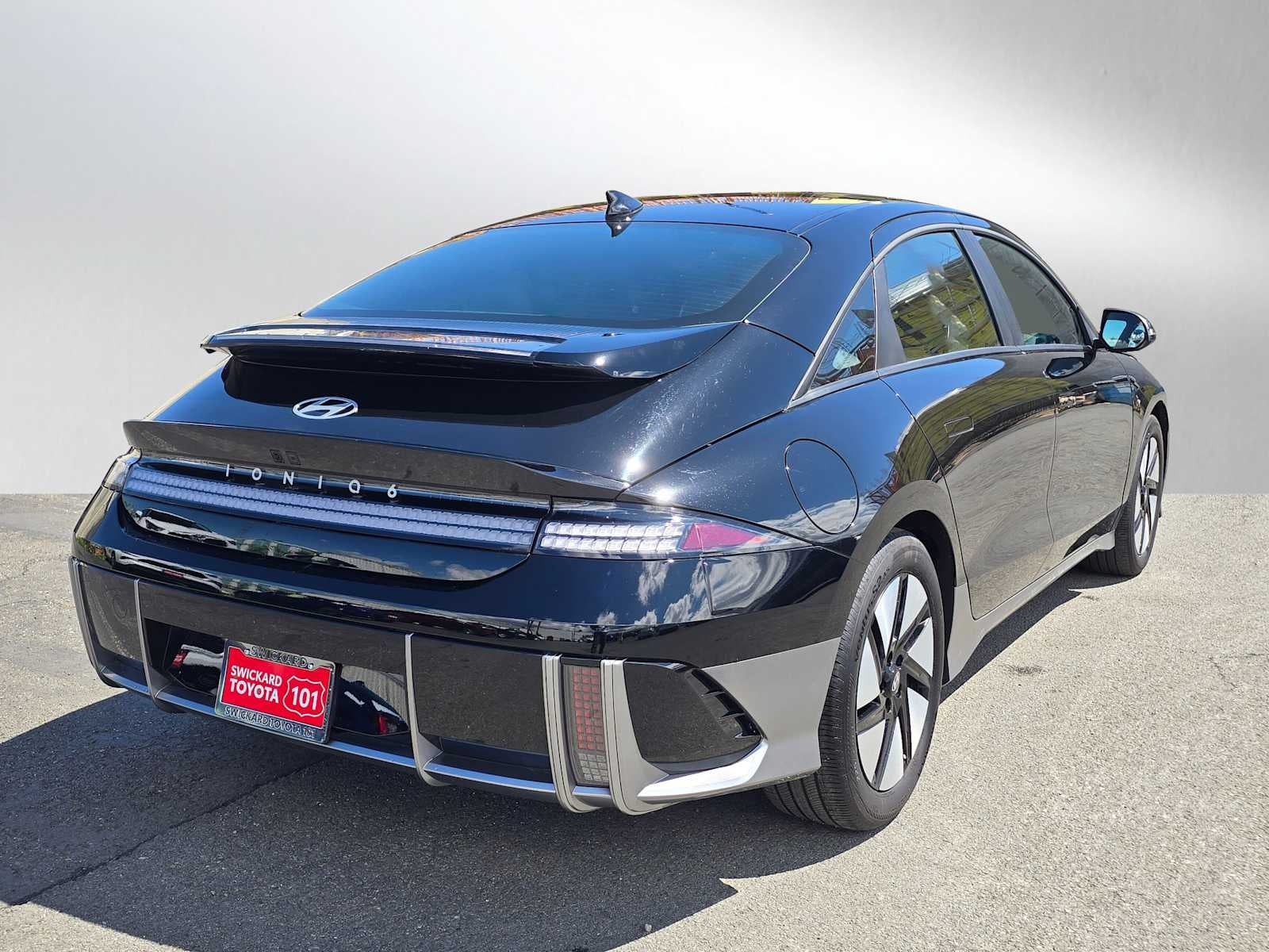 2024 Hyundai IONIQ 6 SE