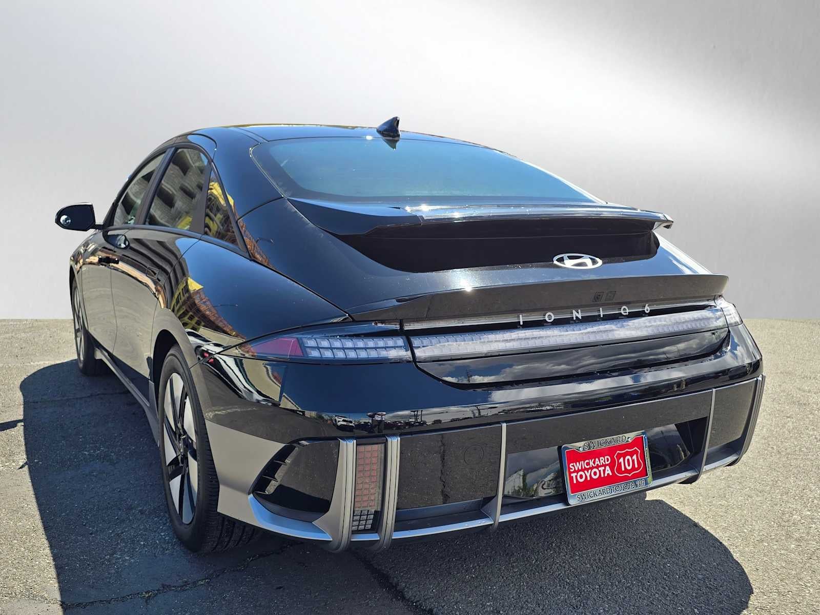 2024 Hyundai IONIQ 6 SE