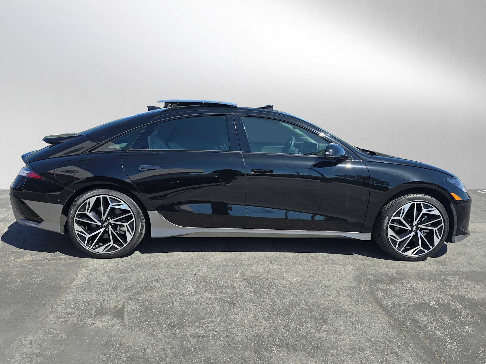 Used 2024 Hyundai IONIQ 6 Limited with VIN KMHM54AC8RA061277 for sale in Redwood City, CA