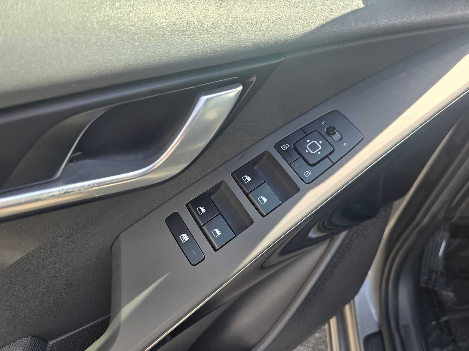 2023 Kia Niro EV Wind