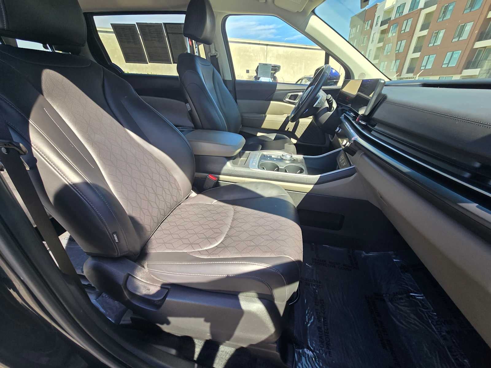 2026 Kia Carnival Hybrid LXS