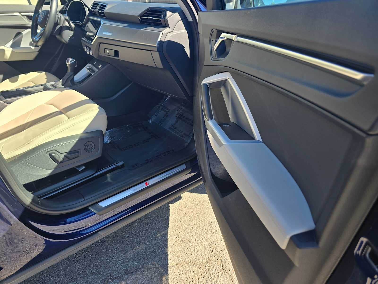 2024 Audi Q3 S line Premium