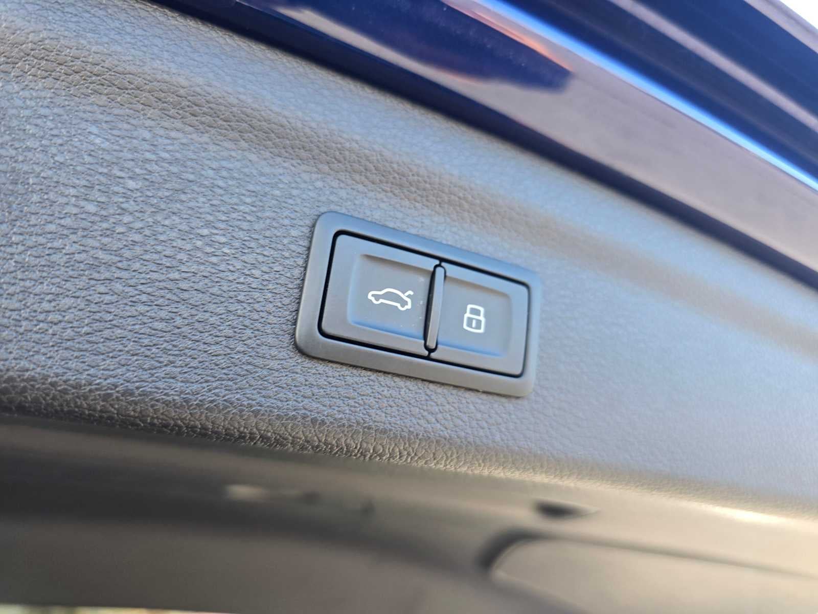 2024 Audi Q3 S line Premium