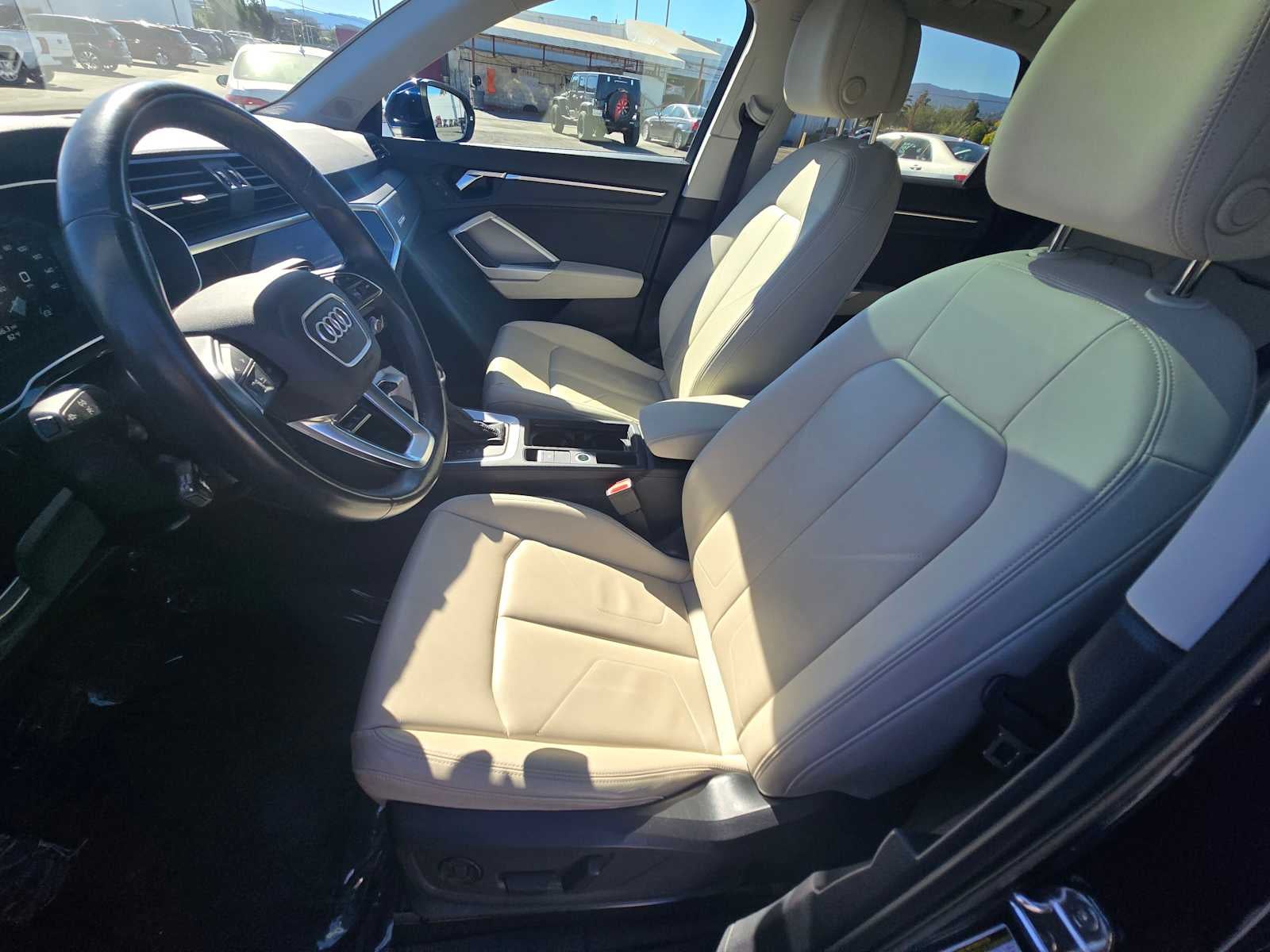 2024 Audi Q3 S line Premium