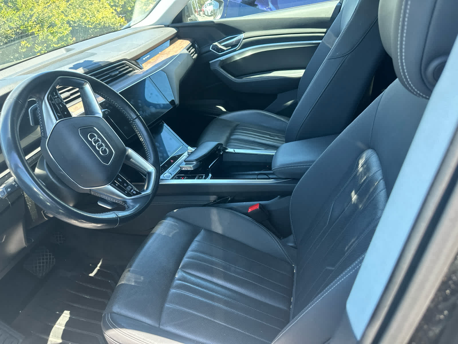 2019 Audi e-tron Premium Plus