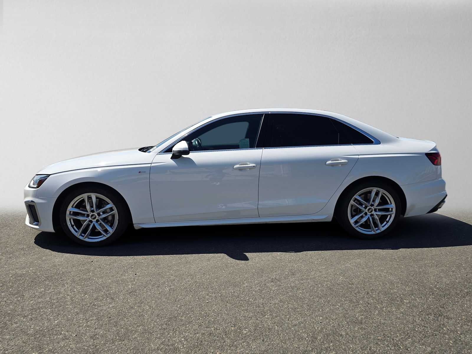 2022 Audi A4 Sedan S line Premium Plus