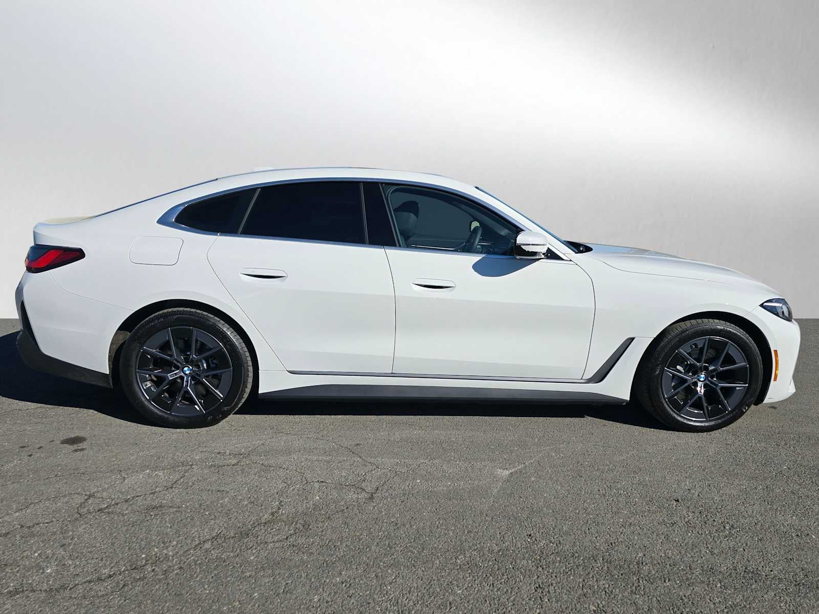 2025 BMW i4 eDrive40