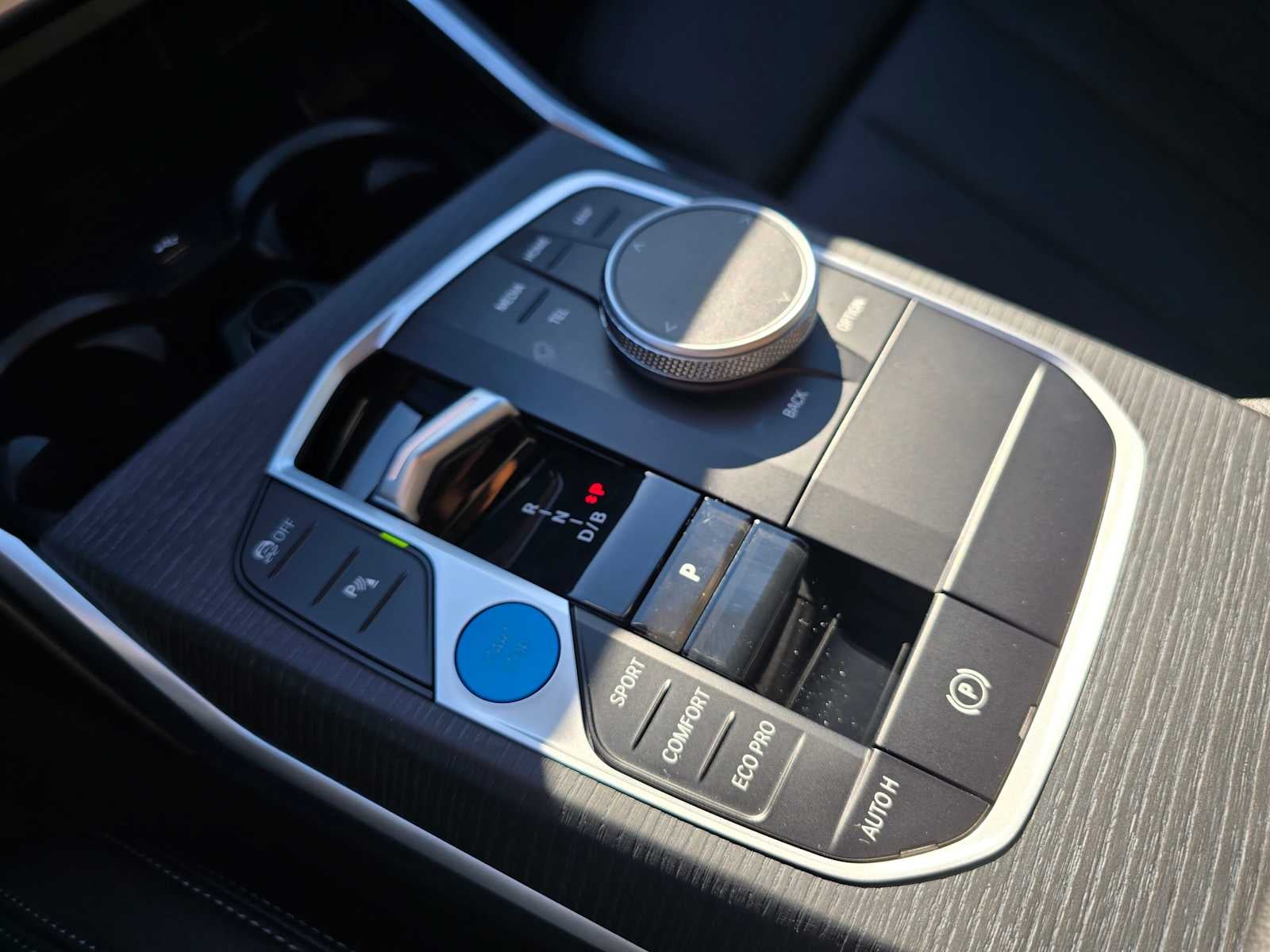 2025 BMW i4 eDrive40