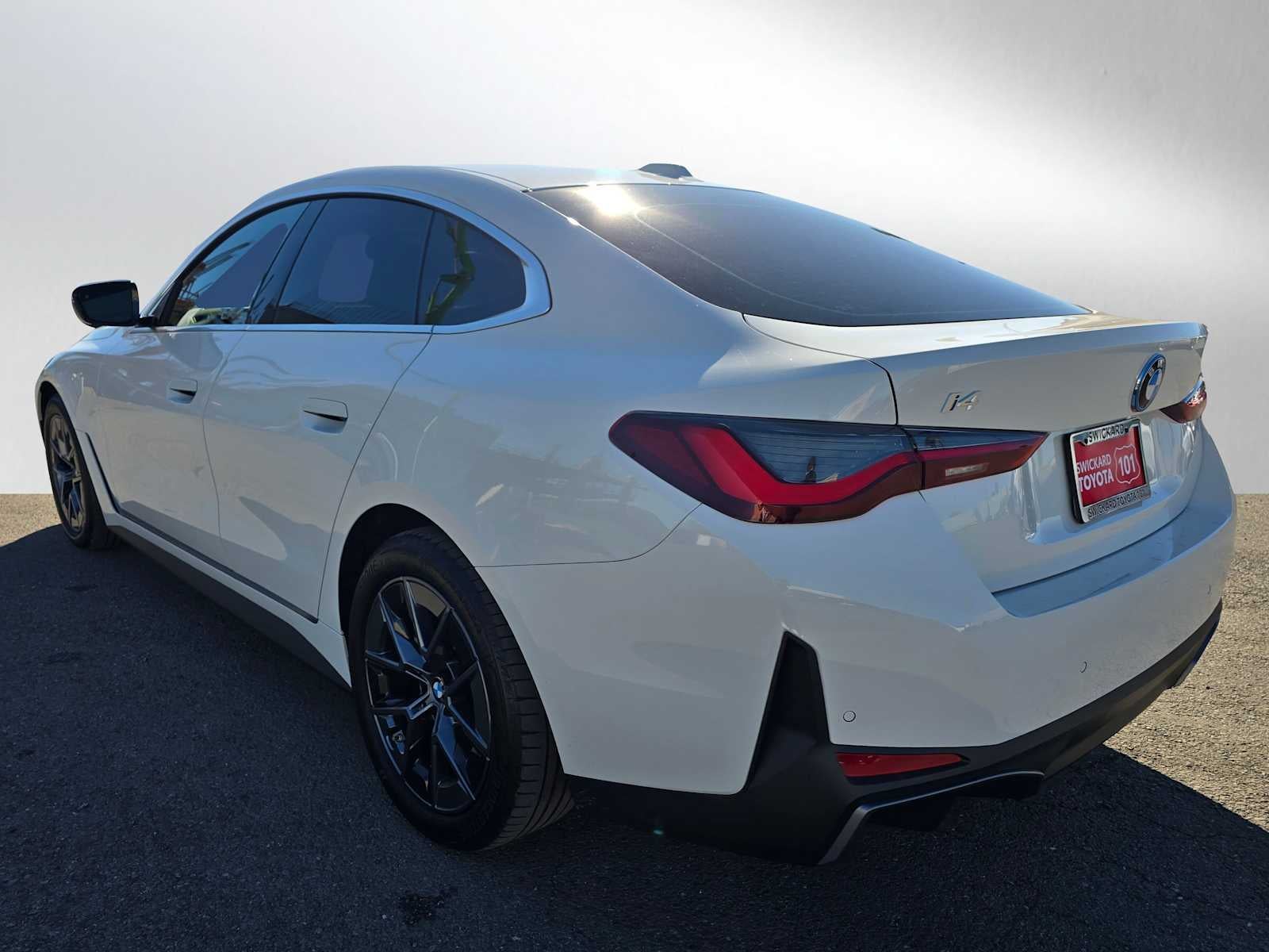 2025 BMW i4 eDrive40