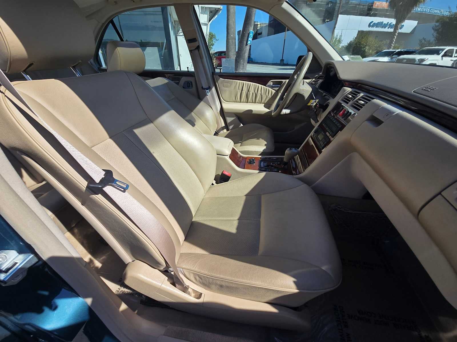 1999 Mercedes-Benz E320 4dr Sdn 3.2L