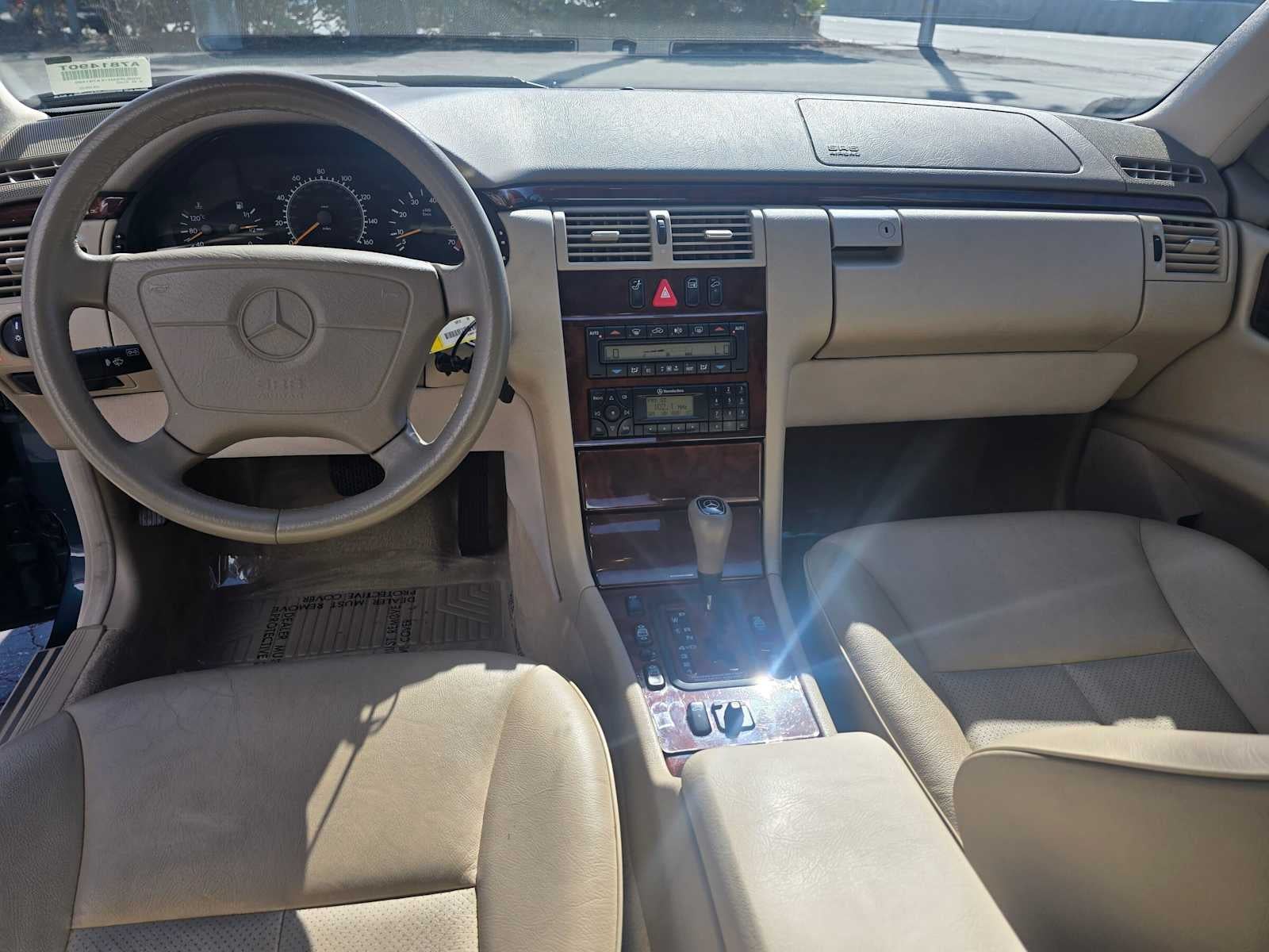 1999 Mercedes-Benz E320 4dr Sdn 3.2L