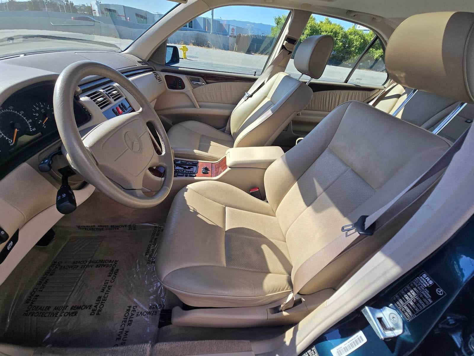1999 Mercedes-Benz E320 4dr Sdn 3.2L