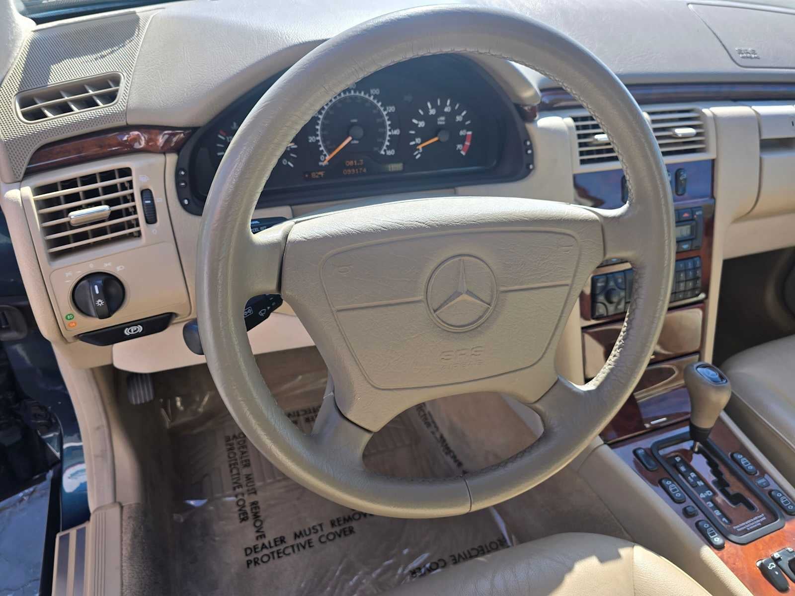 1999 Mercedes-Benz E320 4dr Sdn 3.2L