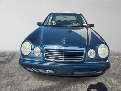 1999 Mercedes-Benz E320 4dr Sdn 3.2L