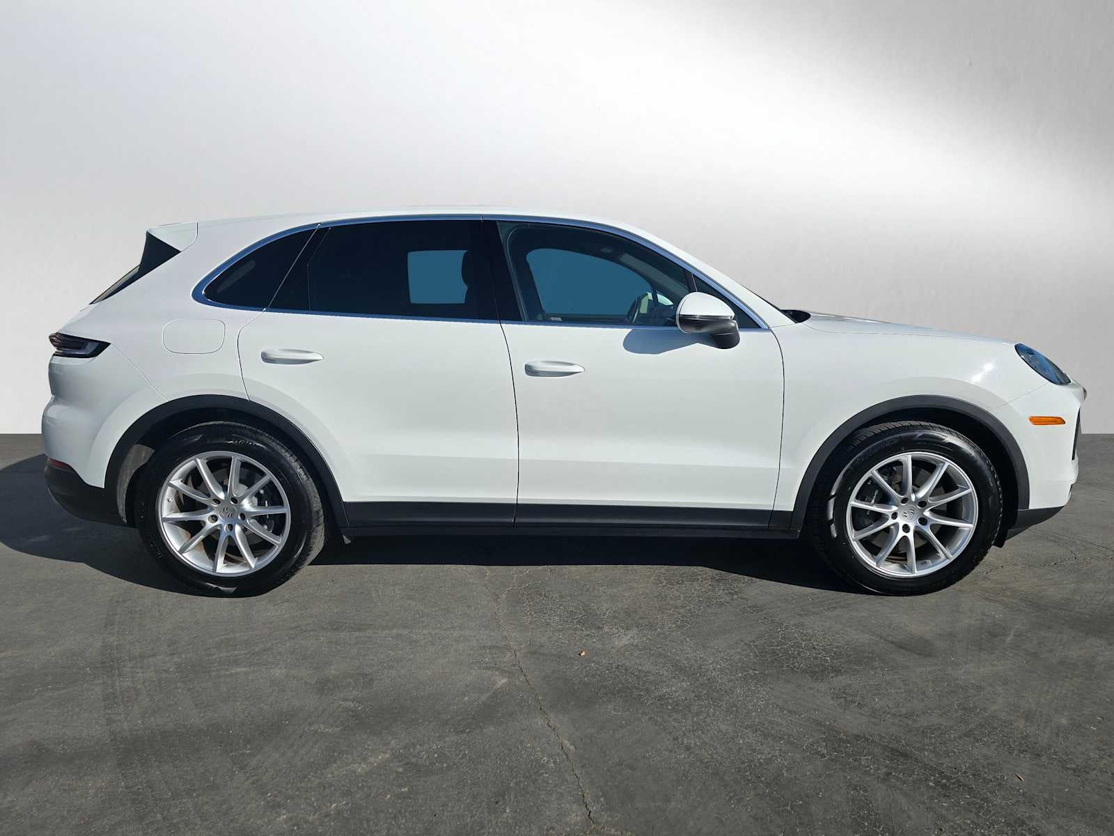 2024 Porsche Cayenne AWD