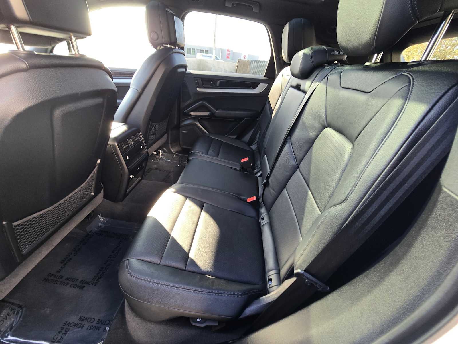 2024 Porsche Cayenne AWD