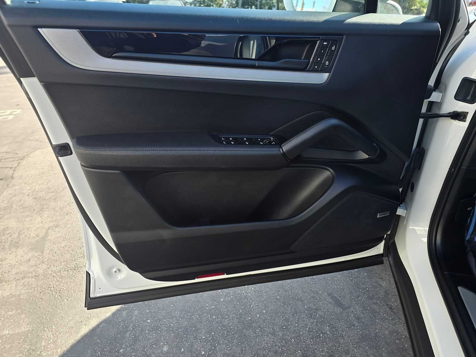 2024 Porsche Cayenne AWD