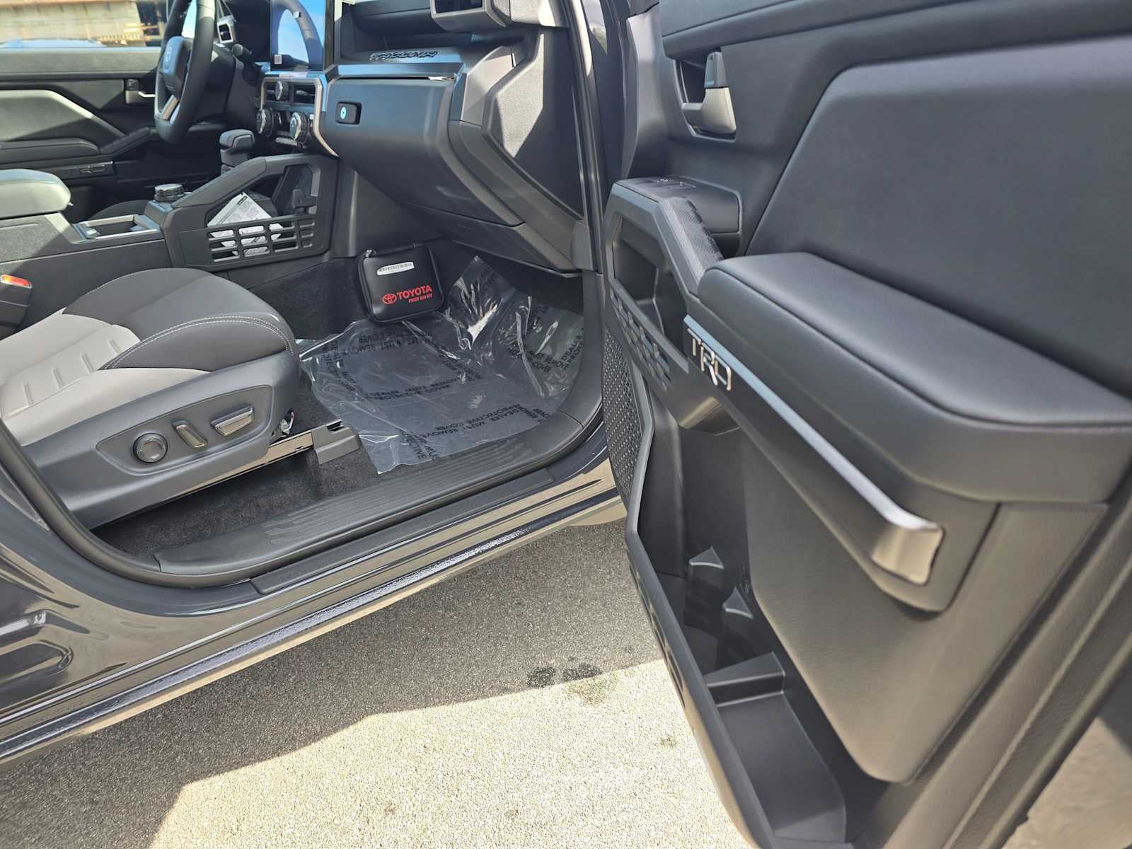 2026 Toyota Tacoma i-FORCE MAX Tacoma TRD Sport