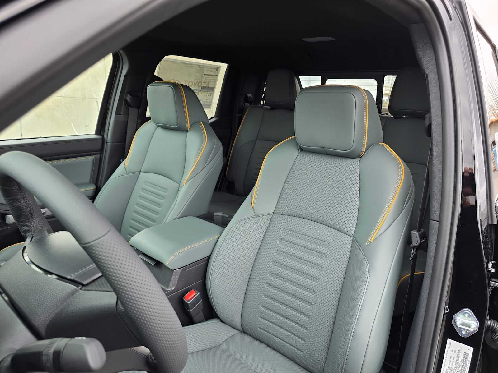 2025 Toyota Tacoma i-FORCE MAX Tacoma Trailhunter