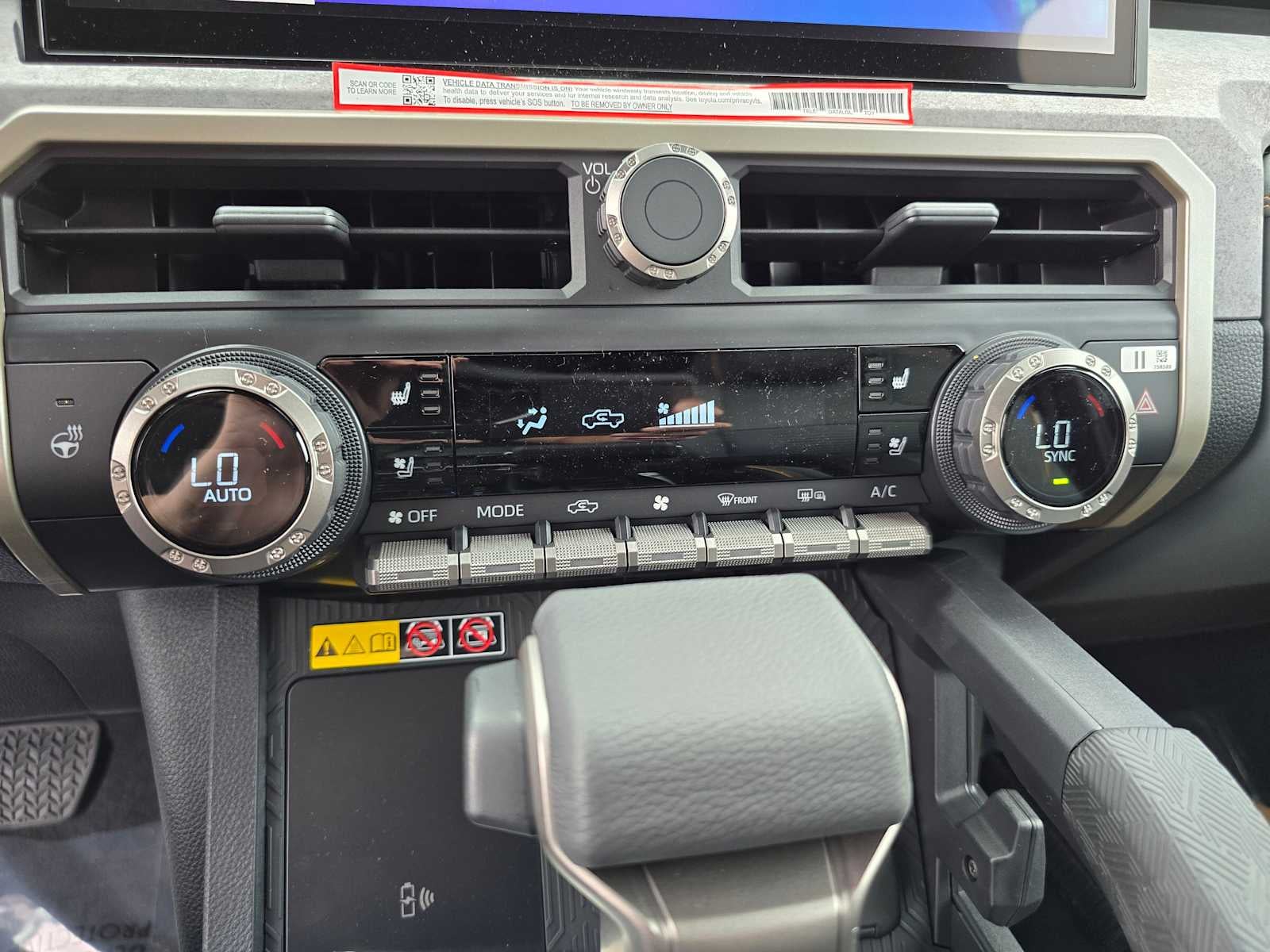 2025 Toyota Tacoma i-FORCE MAX Tacoma Trailhunter