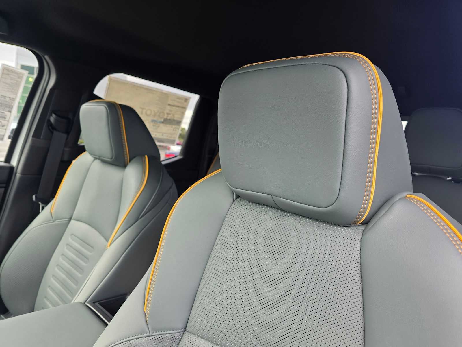 2026 Toyota Tacoma i-FORCE MAX Tacoma Trailhunter