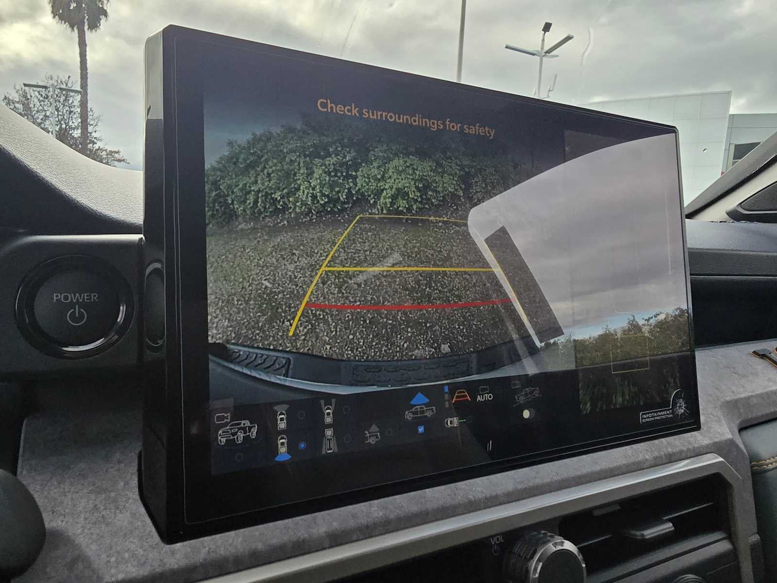 2026 Toyota Tacoma i-FORCE MAX Tacoma Trailhunter