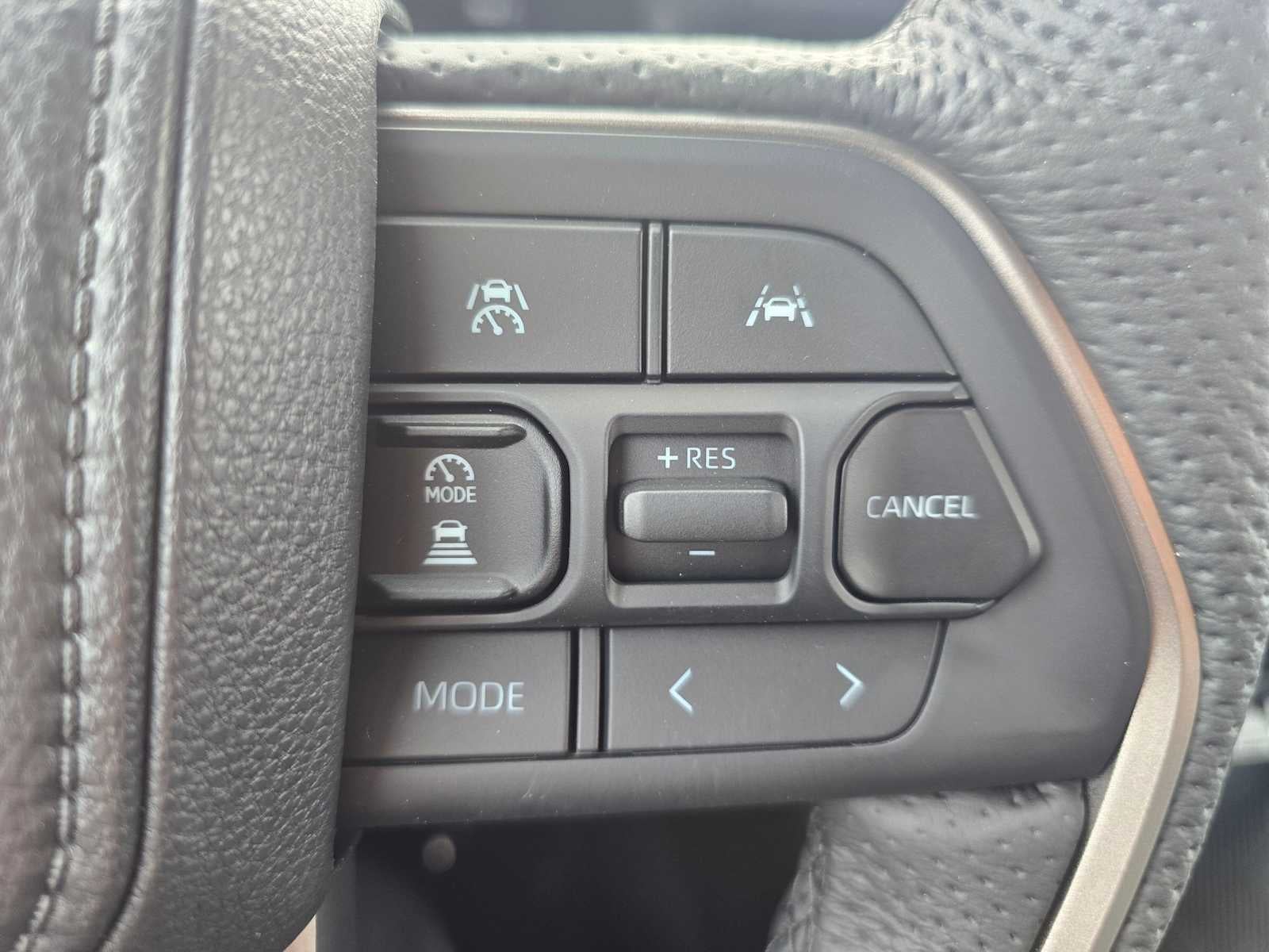 2026 Toyota Tacoma i-FORCE MAX Tacoma Trailhunter