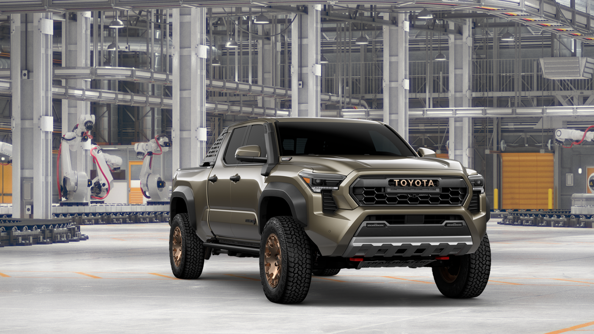 2026 Toyota Tacoma i-FORCE MAX Tacoma Trailhunter