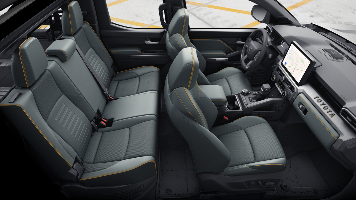2026 Toyota Tacoma i-FORCE MAX Tacoma Trailhunter