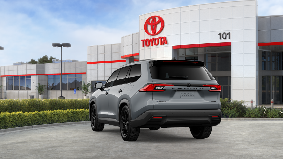 2026 Toyota Grand Highlander Hybrid Nightshade