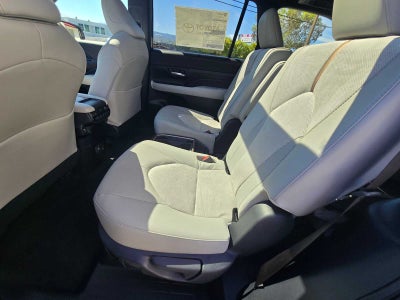 2026 Toyota Grand Highlander Hybrid MAX Platinum