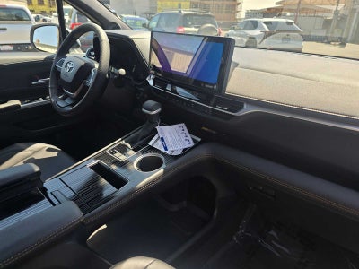 2026 Toyota Sienna Woodland Edition