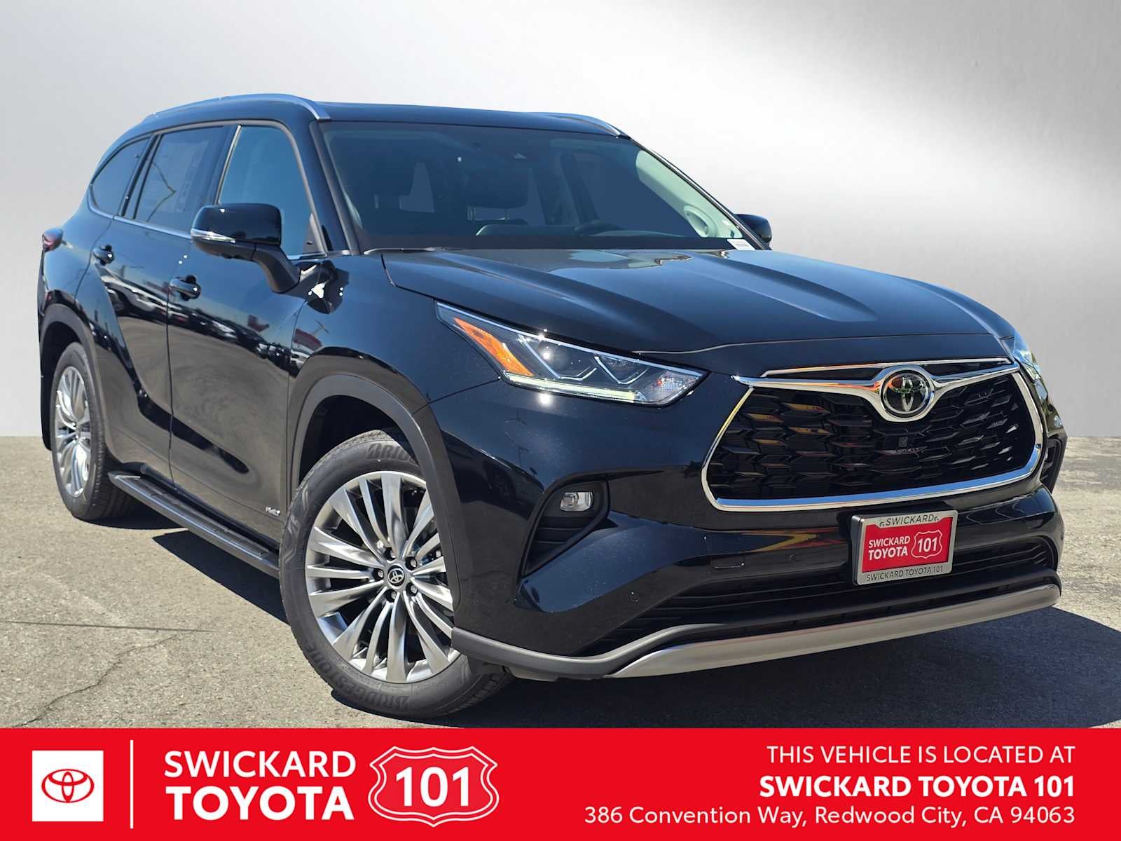 2026 Toyota Highlander Hybrid Platinum
