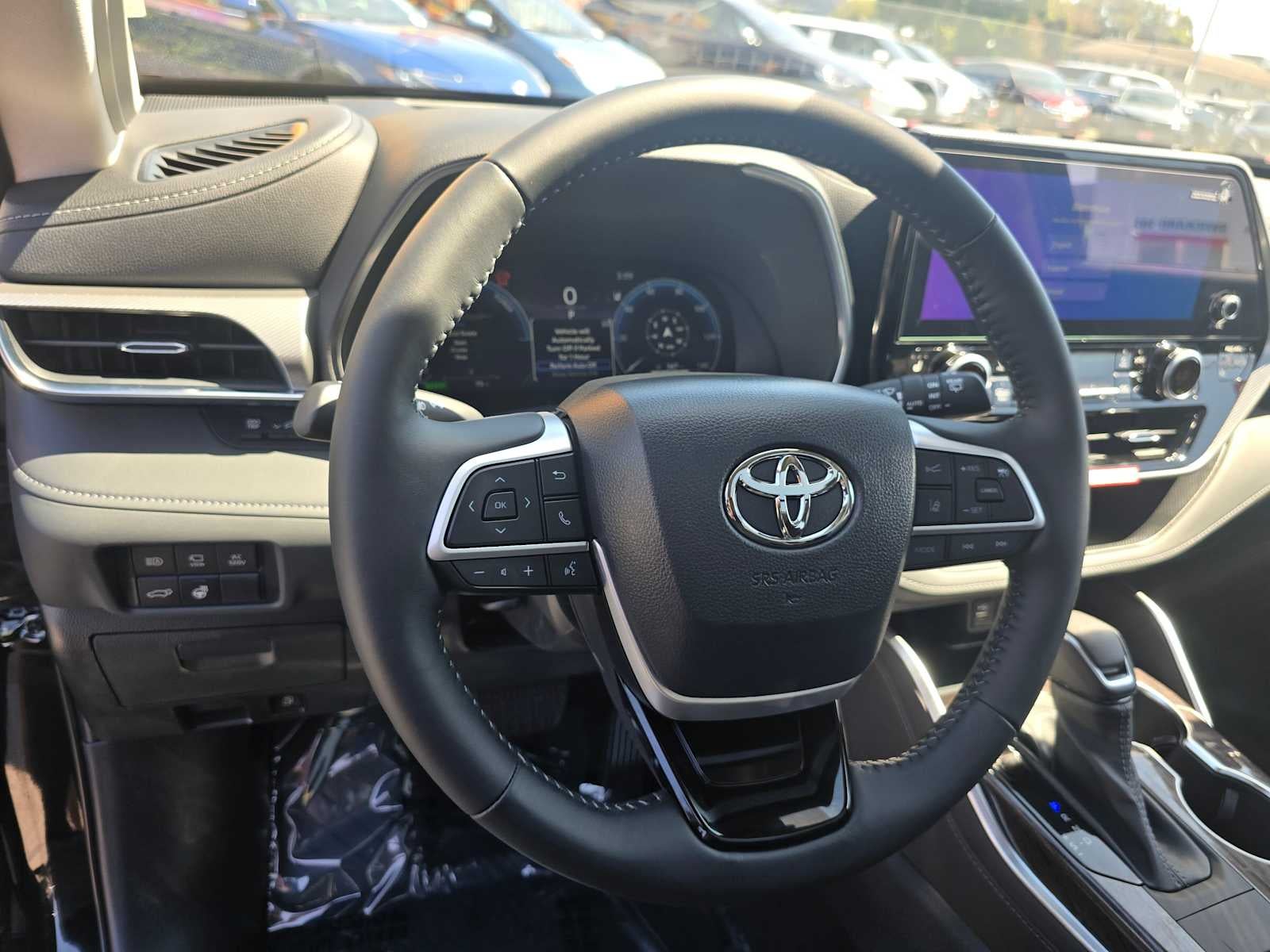 2026 Toyota Highlander Hybrid Platinum